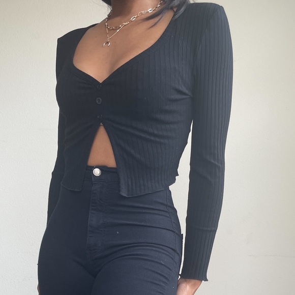 Cropped Ribbed Sweater - Picture 4 of 9